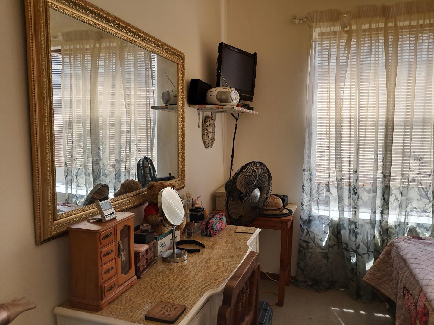 729536_BEDROOM_1_(13).jpg