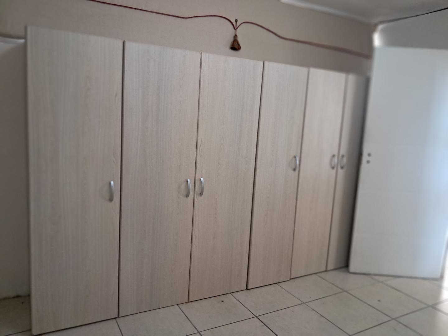 740130_FLAT_-_BEDROOM.jpg