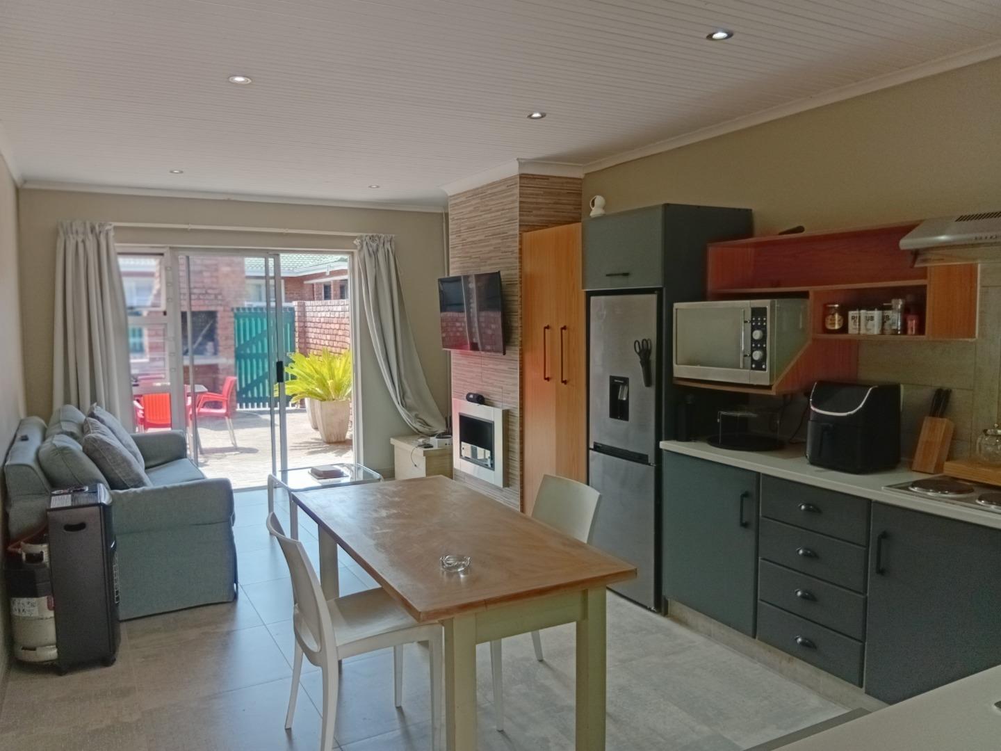 2 Bedroom Townhouse for Sale - Western Cape