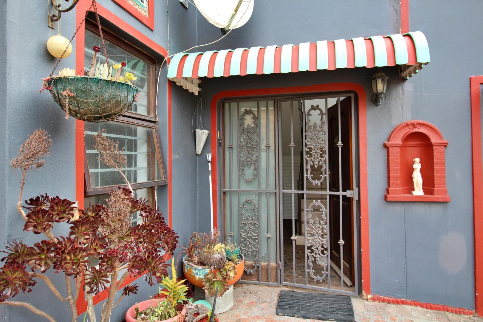 5 Bedroom House for Sale - Western Cape