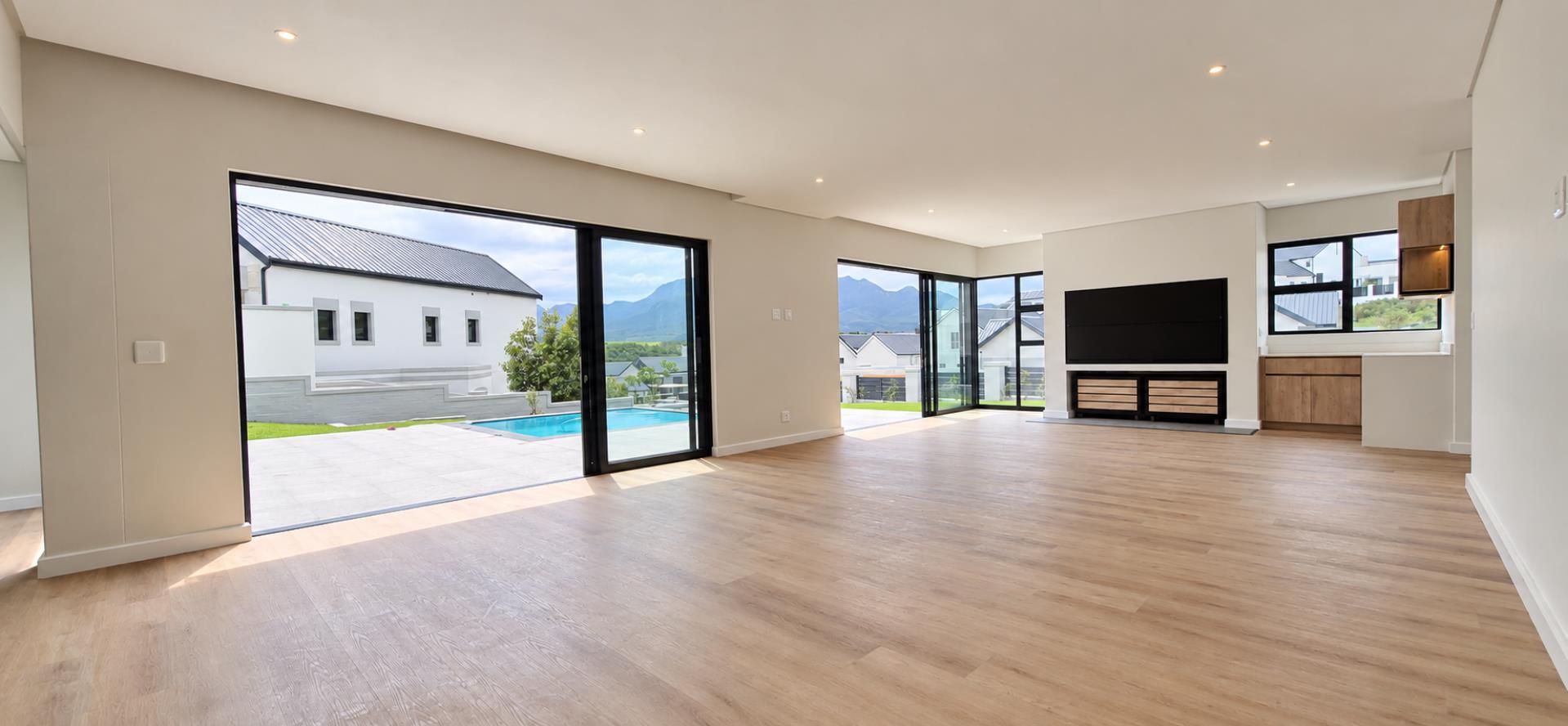 769733_Airy_Modern_Living_Space_with_Mountain_Views.png