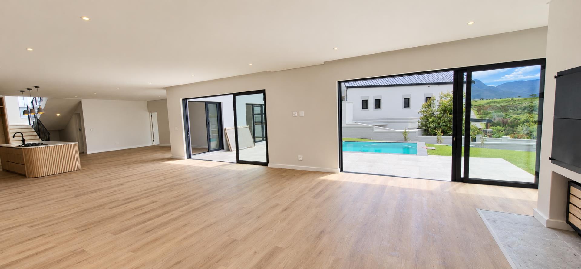 769733_Modern_Open-Plan_Interior_with_Pool_Views.png